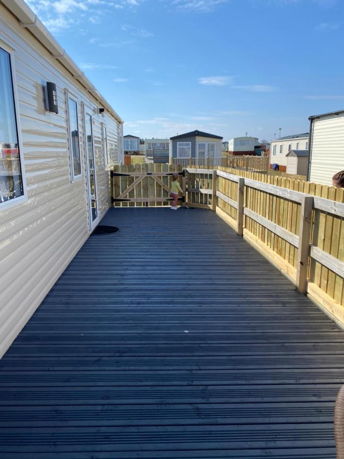 Beachfront Lodge, Lossiemouth Bay Bagian luar foto