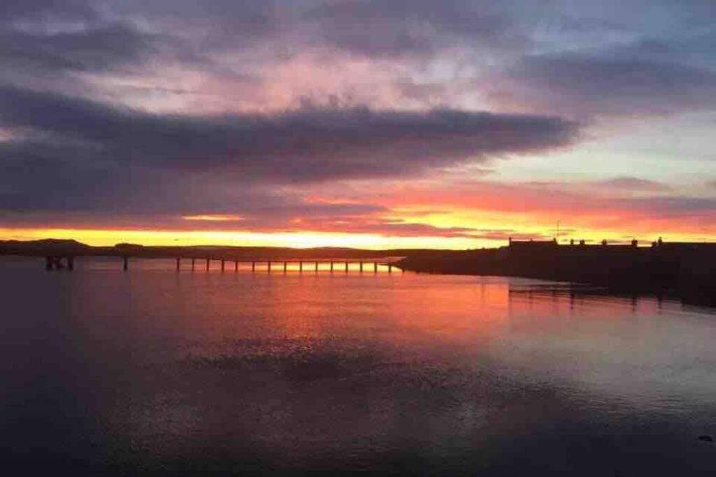 Beachfront Lodge, Lossiemouth Bay Bagian luar foto