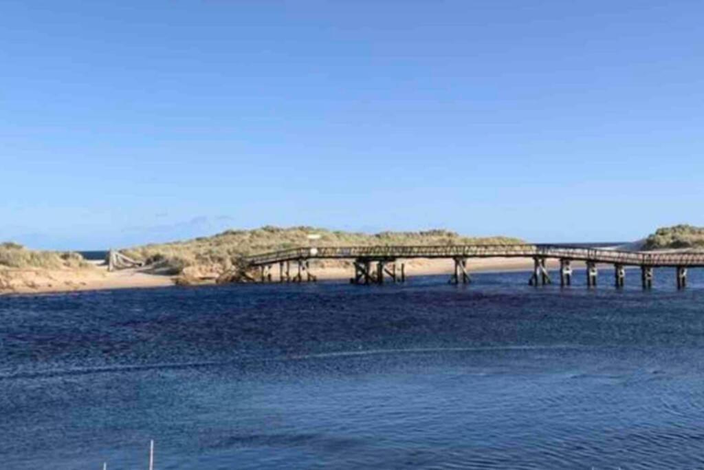 Beachfront Lodge, Lossiemouth Bay Bagian luar foto