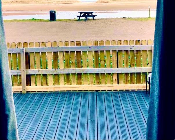 Beachfront Lodge, Lossiemouth Bay Bagian luar foto